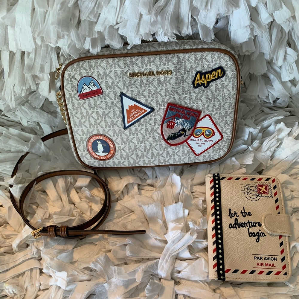 Michael Kors Aspen Limited Edition Crossbody - Picture 1 of 12
